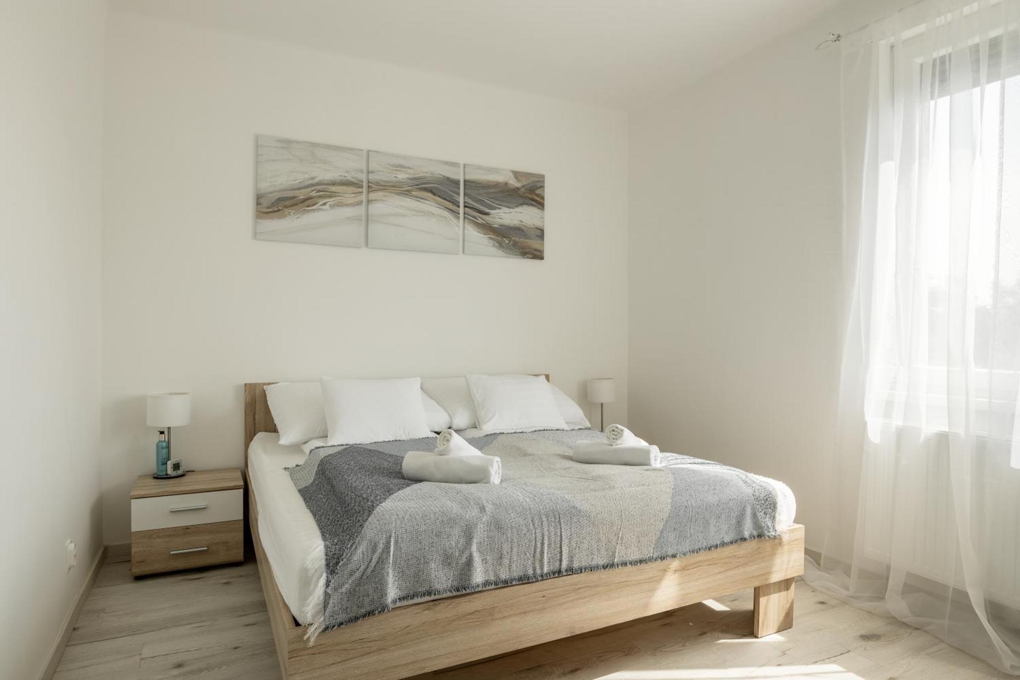 Malompark Apartman With Free Parking Дебрецен Экстерьер фото