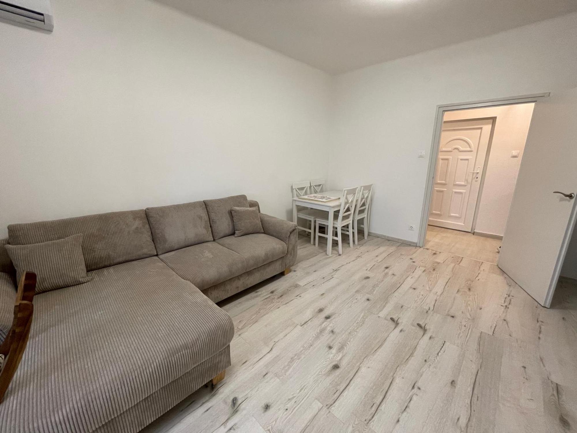 Malompark Apartman With Free Parking Дебрецен Экстерьер фото